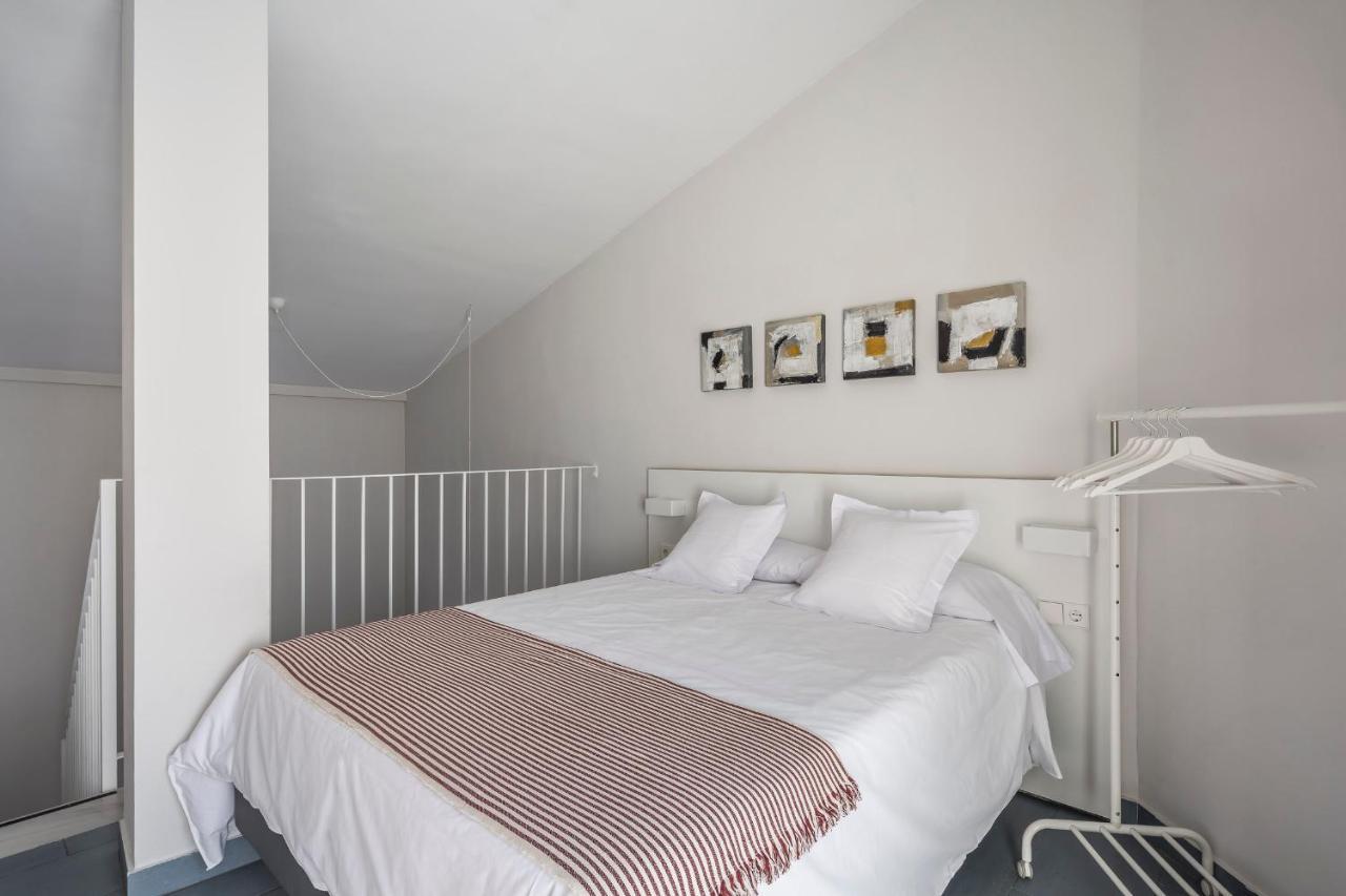 Mon Suites Carmen Valenza Esterno foto