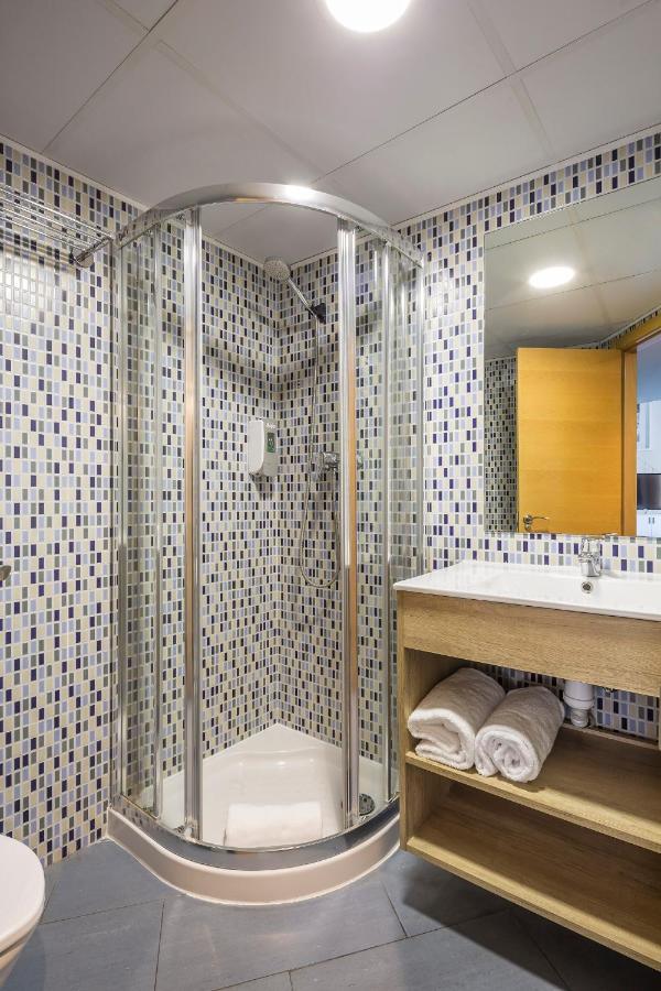 Mon Suites Carmen Valenza Esterno foto