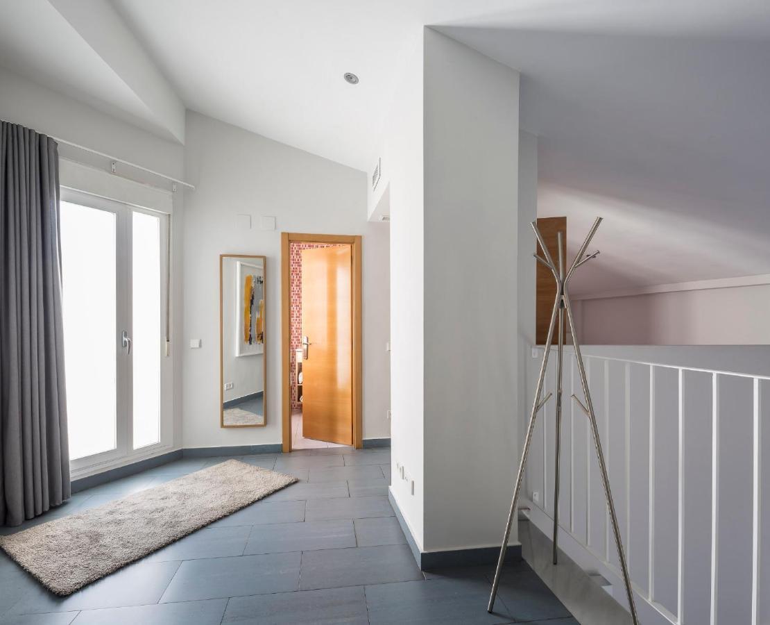 Mon Suites Carmen Valenza Esterno foto