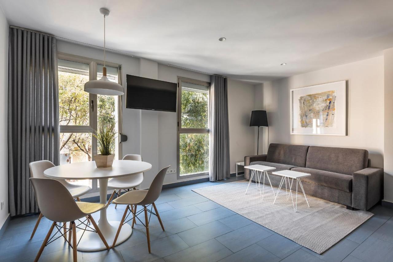 Mon Suites Carmen Valenza Esterno foto