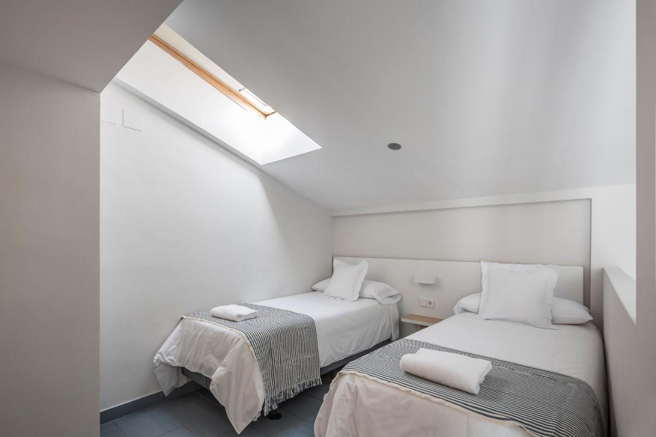 Mon Suites Carmen Valenza Esterno foto
